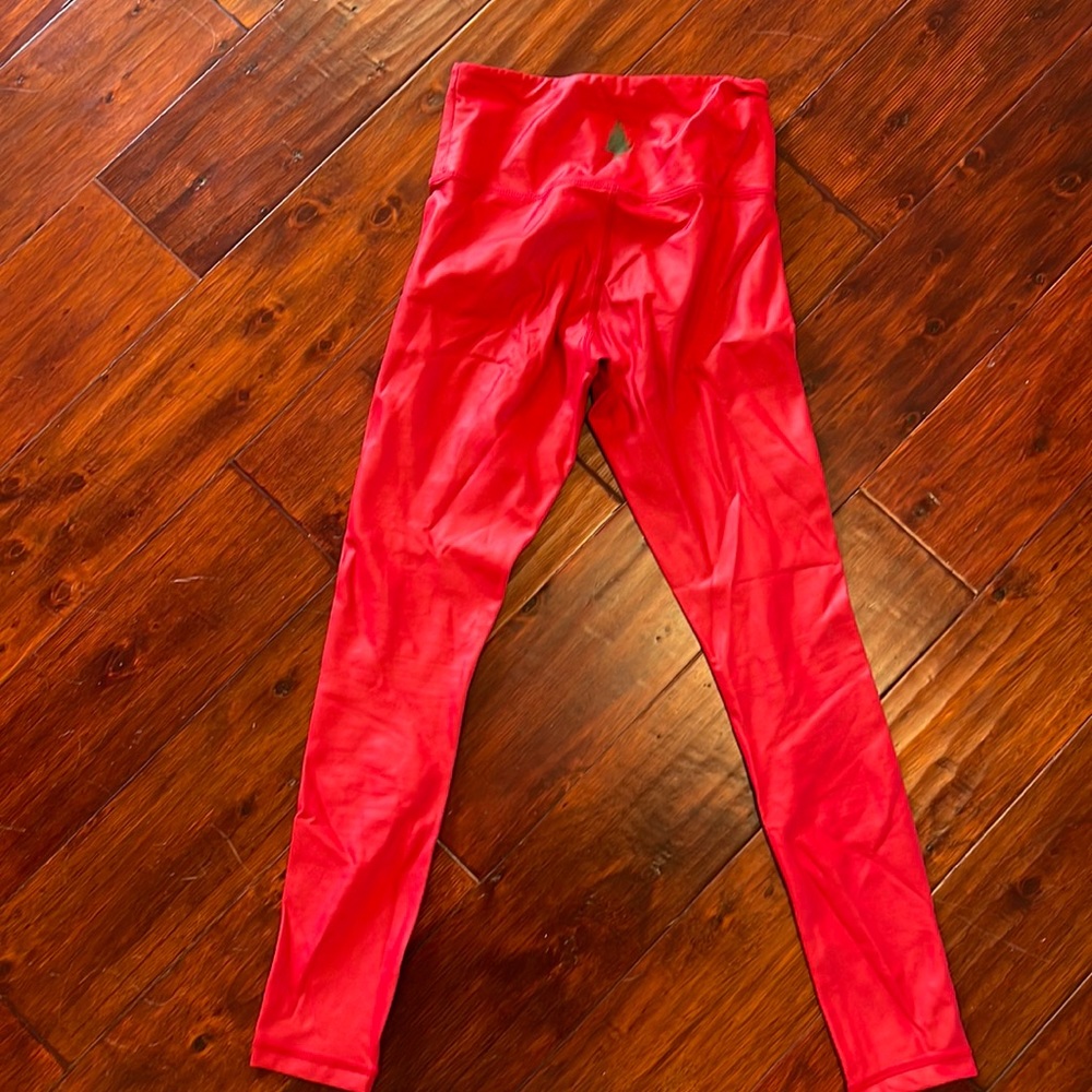 Zyia size 0 leggings sold out style and hard to find and one of a kind